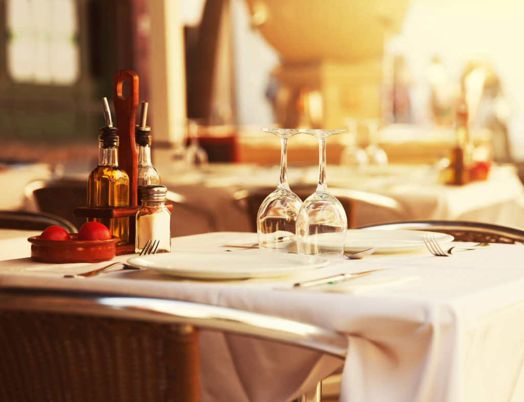 Restaurant table with linen rentals ny.